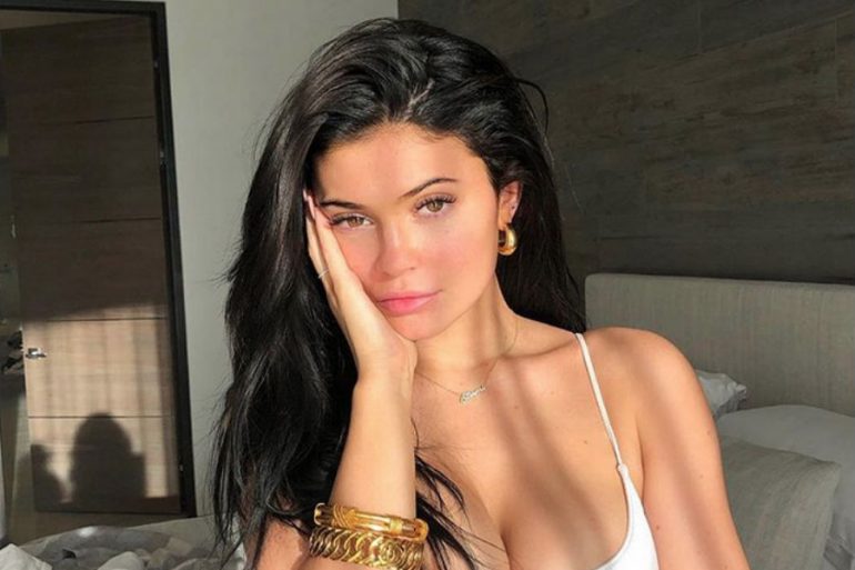 kylie jenner irreconocible sin maquillaje