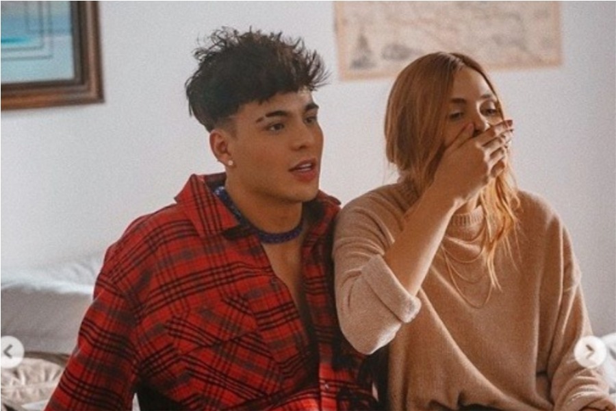 ¡Sebastián Villalobos presenta a su nueva novia! Tú en línea