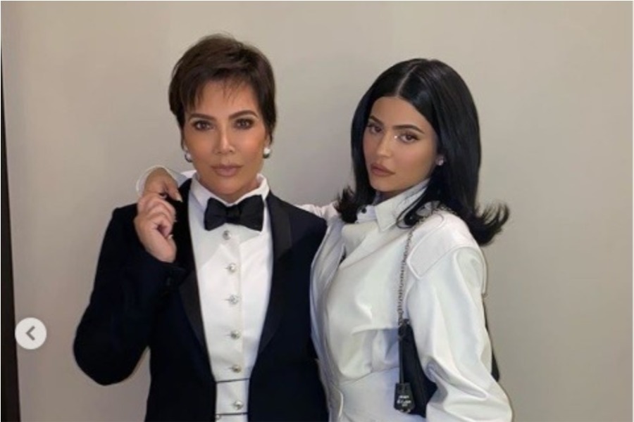 kylie jenner trata como esclava a su mamá kris jenner