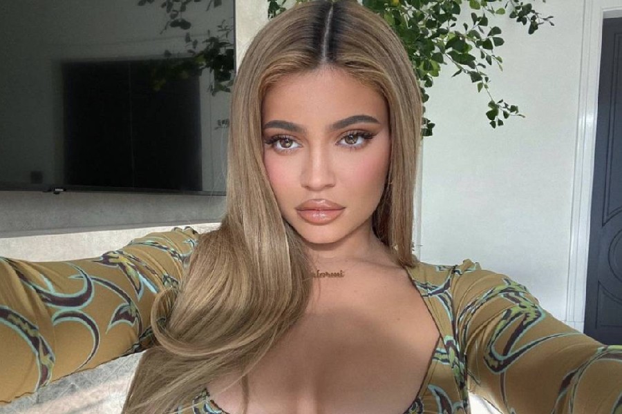 kylie jenner muestra su cicatriz