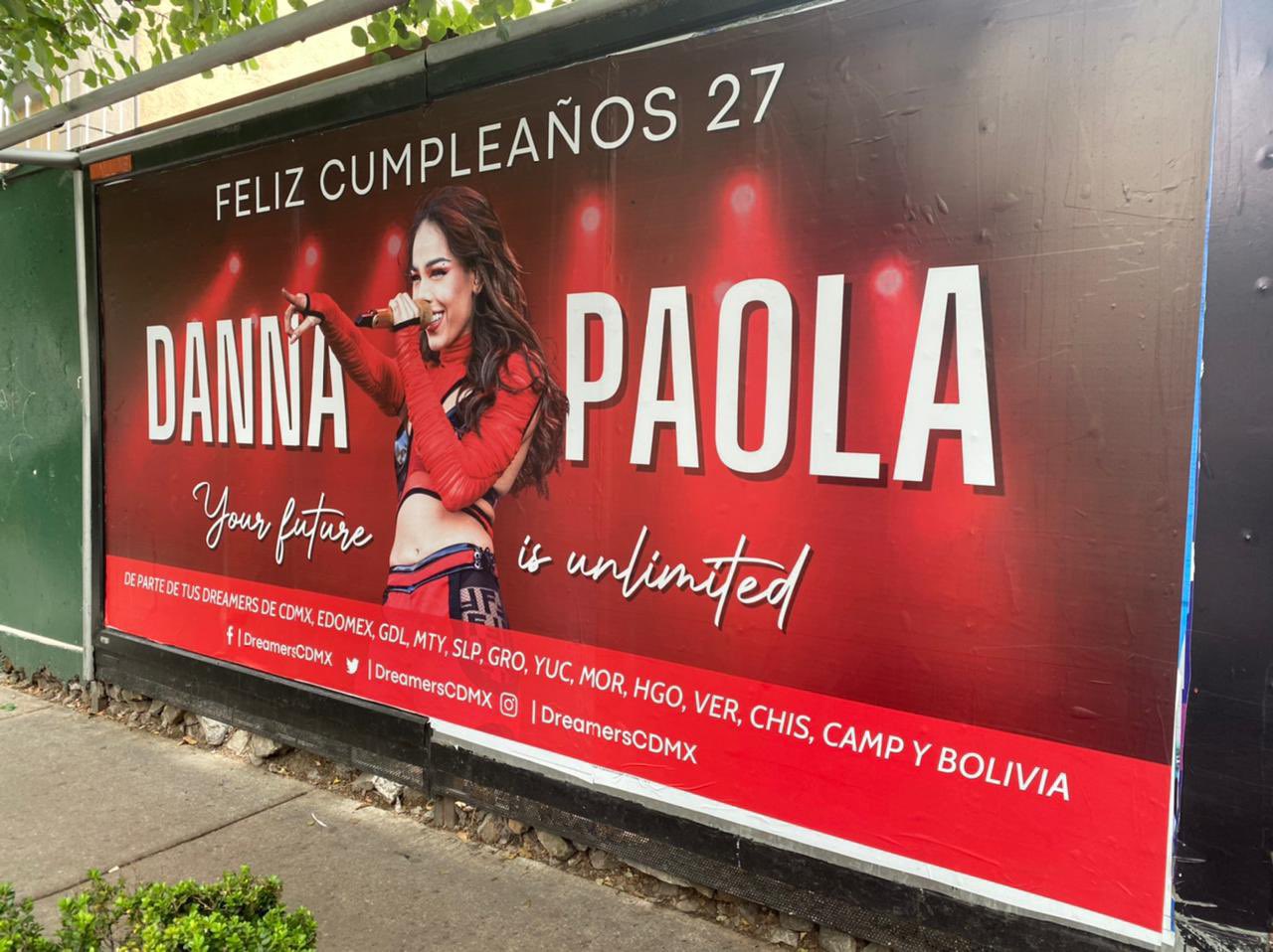 Danna Paola cumpleaños 27 años regalo dreamers fans espectacular